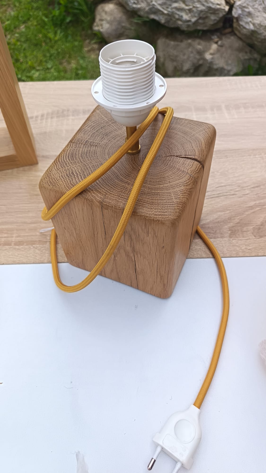 Lampe à poser pied carré bois - Chêne carré