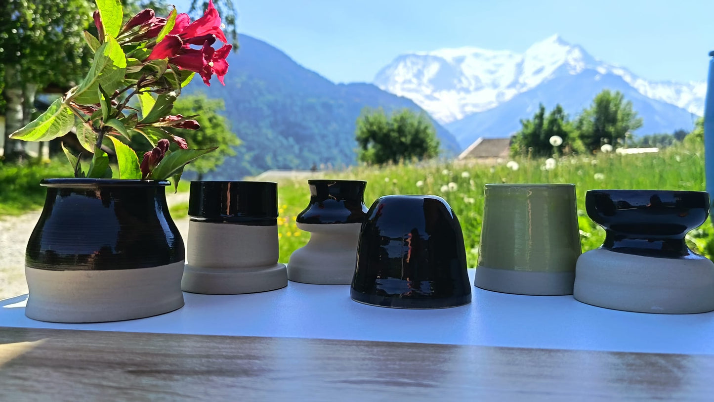Mini vase pour fleurs des champs -Grès blanc