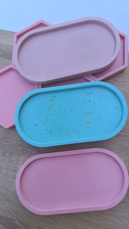 Vide poche ou Porte -bijoux/savon ovale, avec rebord